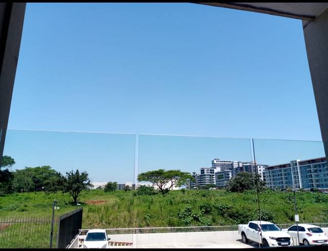 2 BEDROOM APARTMENT FOR SALE IN UMHLANGA RIDGE